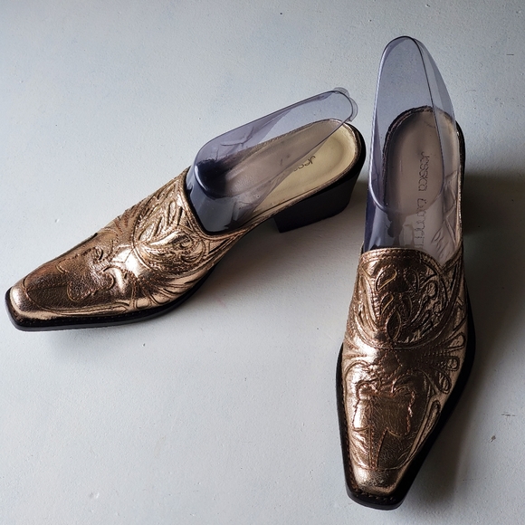 Jessica Bennet. Metallic Western Cowboy Mules - Picture 2 of 4